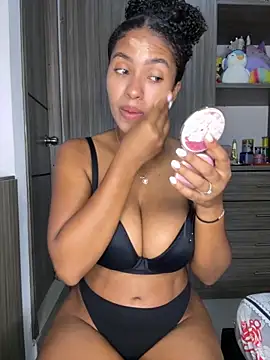 Snapshot of Mia_sweet80 chatting on 09/14/25, 01:49 Mia sweet80 online show from 09/14/25, 01:49