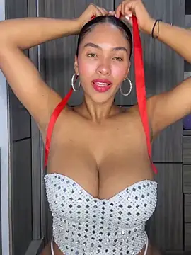 Snapshot of Mia_sweet80 chatting on 09/22/25, 02:46 Mia sweet80 online show from 09/22/25, 02:46