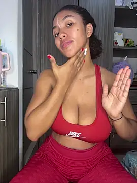 Snapshot of Mia_sweet80 chatting on 10/31/25, 04:02 Mia sweet80 online show from 10/31/25, 04:02