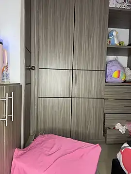 Snapshot of Mia_sweet80 chatting on 11/19/25, 03:17 Mia sweet80 online show from 11/19/25, 03:17