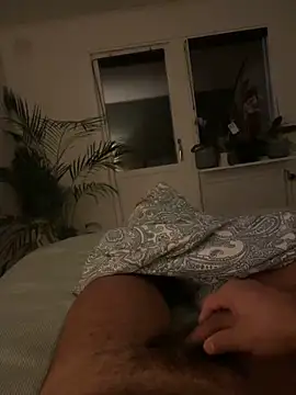 Snapshot of latina-pene chatting on 10/30/25, 01:40 latina-pene online show from 10/30/25, 01:40