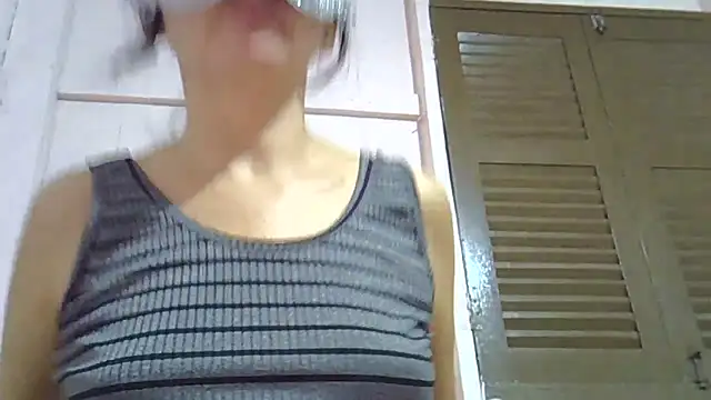 Snapshot of Luana_sexy42 chatting on 04/17/26, 03:20 Luana sexy42 online show from 04/17/26, 03:20