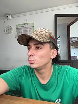 Snapshot of Jacobs0 chatting on 05/07/26, 04:56 Jacobs0 online show from 05/07/26, 04:56