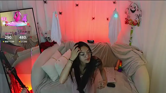 nyralux online show from 10/07/25, 06:16