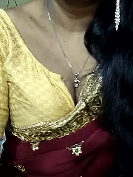 Snapshot of Hotty_Sonali chatting on 10/07/25, 12:24 Hotty Sonali online show from 10/07/25, 12:24