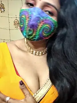 Snapshot of Hotty_Sonali chatting on 10/17/25, 12:14 Hotty Sonali online show from 10/17/25, 12:14