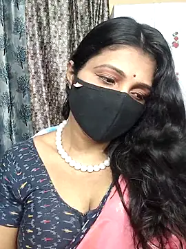 Snapshot of Hotty_Sonali chatting on 04/19/26, 02:33 Hotty Sonali online show from 04/19/26, 02:33