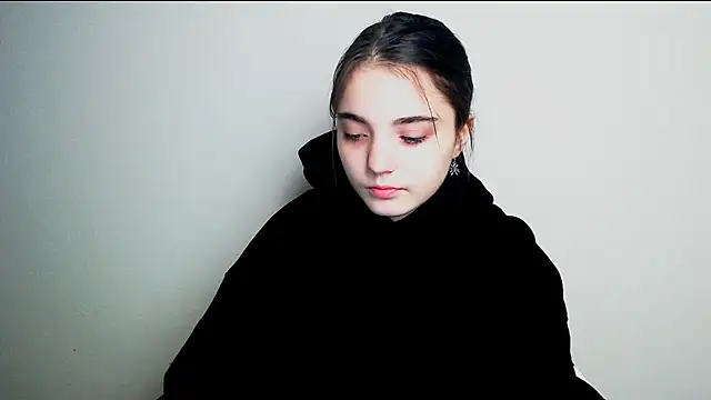 Sun Shine   online show from 11/05/25, 03:50