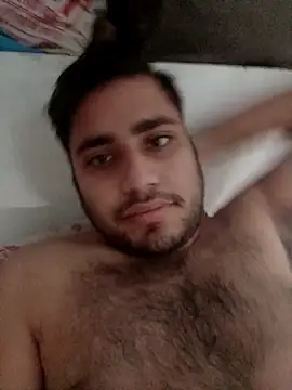 Snapshot of Desirock001 chatting on 11/01/25, 10:28 Desirock001 online show from 11/01/25, 10:28