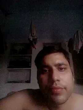 Snapshot of Desirock001 chatting on 04/04/26, 01:19 Desirock001 online show from 04/04/26, 01:19