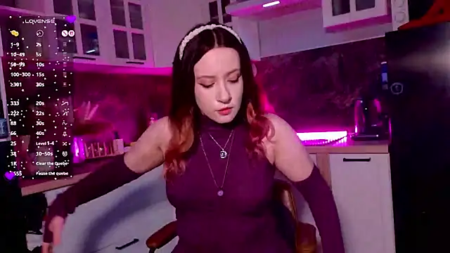 NanaMoonlight online show from 03/18/26, 02:20