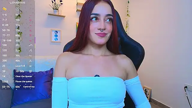 Snapshot of ViolethRosse chatting on 03/25/26, 01:00 ViolethRosse online show from 03/25/26, 01:00