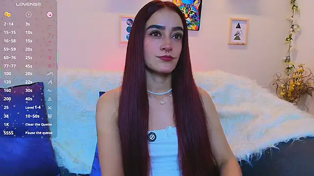 Snapshot of ViolethRosse chatting on 07/22/26, 01:25 ViolethRosse online show from 07/22/26, 01:25