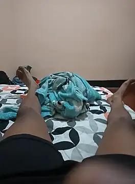 arnal32 online show from 09/21/25, 12:56