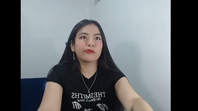 Snapshot of EloiseJun chatting on 04/02/26, 04:43 EloiseJun online show from 04/02/26, 04:43