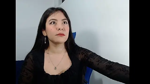 Snapshot of EloiseJun chatting on 04/24/26, 03:42 EloiseJun online show from 04/24/26, 03:42