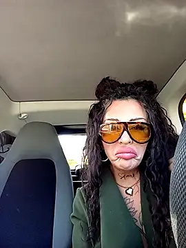 Snapshot of ASSERINAAA chatting on 10/27/25, 08:51 ASSERINAAA online show from 10/27/25, 08:51