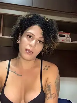 Snapshot of Babbsss chatting on 11/13/25, 05:01 Babbsss online show from 11/13/25, 05:01