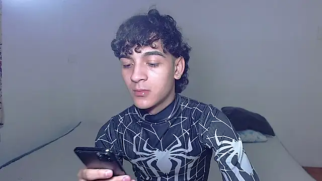 Snapshot of Sam_Cute3 chatting on 10/30/25, 06:04 Sam Cute3 online show from 10/30/25, 06:04