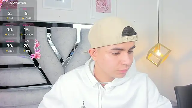 Snapshot of lianfox_ chatting on 11/01/25, 01:02 lianfox online show from 11/01/25, 01:02