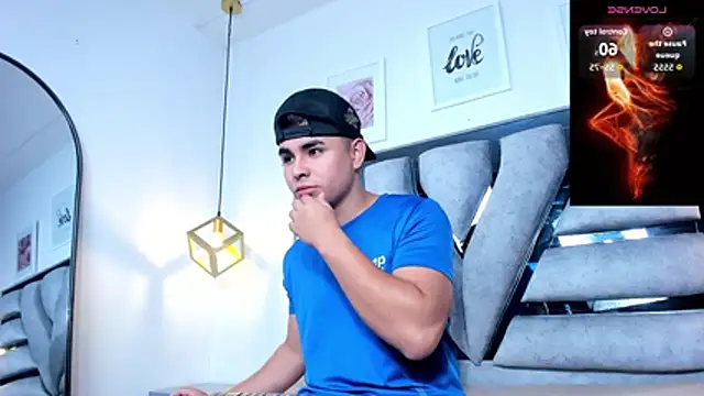 Snapshot of lianfox_ chatting on 03/18/26, 12:30 lianfox online show from 03/18/26, 12:30