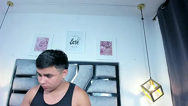 Snapshot of lianfox_ chatting on 03/26/26, 12:11 lianfox online show from 03/26/26, 12:11