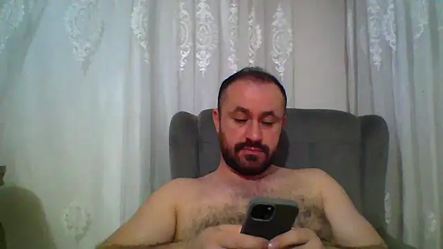 Snapshot of micheal3467 chatting on 04/01/26, 10:18 micheal3467 online show from 04/01/26, 10:18