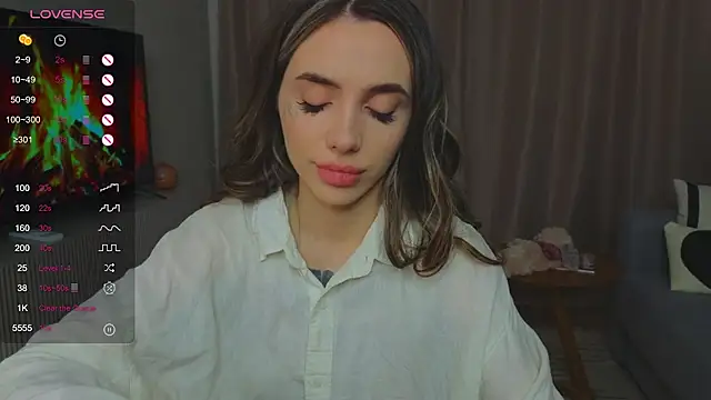 Snapshot of shuggybaby chatting on 04/08/26, 09:48 shuggybaby online show from 04/08/26, 09:48