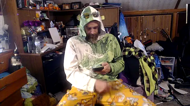 Snapshot of thejuicybacon chatting on 03/31/26, 04:29 thejuicybacon online show from 03/31/26, 04:29