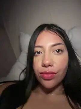 Snapshot of MissCat_ chatting on 04/20/26, 12:35 MissCat online show from 04/20/26, 12:35