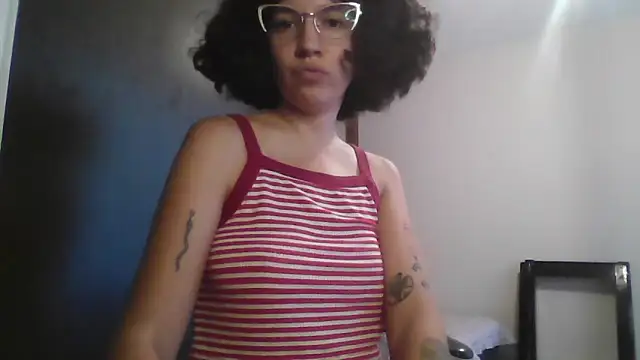 Snapshot of loliporomero chatting on 03/01/26, 10:34 loliporomero online show from 03/01/26, 10:34