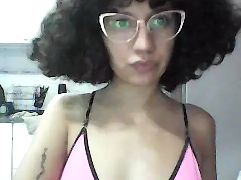 Snapshot of loliporomero chatting on 04/10/26, 01:55 loliporomero online show from 04/10/26, 01:55