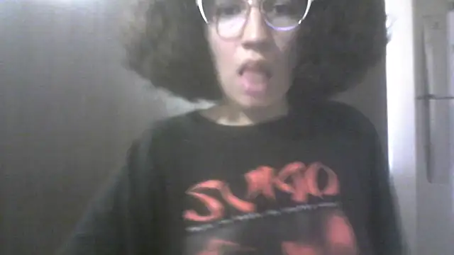 Snapshot of loliporomero chatting on 04/14/26, 11:44 loliporomero online show from 04/14/26, 11:44