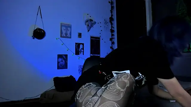 Snapshot of kattusauruss chatting on 10/26/25, 04:40 kattusauruss online show from 10/26/25, 04:40