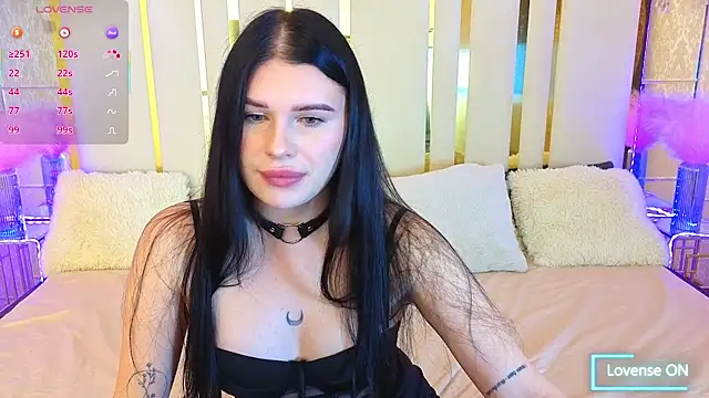 Neyla Charm online show from 12/05/25, 07:17