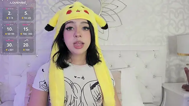 Snapshot of Cassie66_ chatting on 11/28/25, 03:09 Cassie66 online show from 11/28/25, 03:09