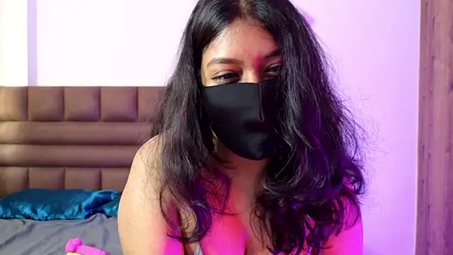 Gulaboo100 online show from 11/13/25, 06:45