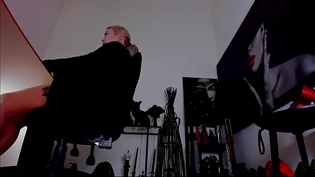 demisweet online show from 02/14/26, 06:32