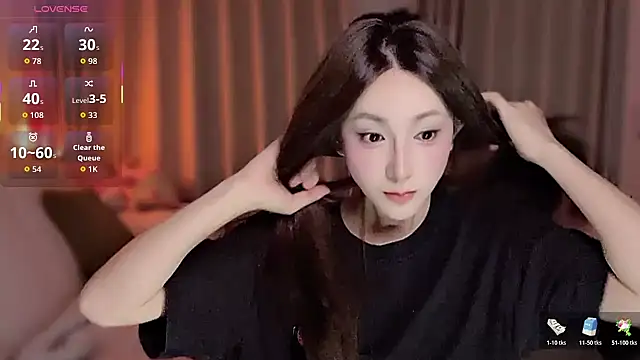 Snapshot of LILIya_11 chatting on 10/20/25, 03:23 LILIya 11 online show from 10/20/25, 03:23