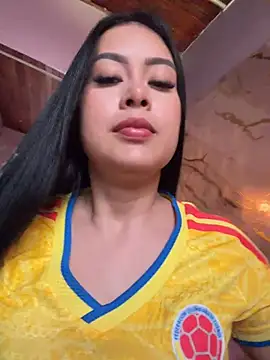 Snapshot of CrisMarulanda chatting on 06/17/26, 05:58 CrisMarulanda online show from 06/17/26, 05:58