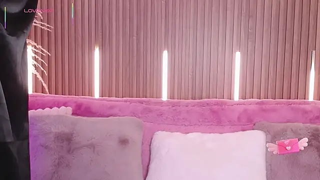 MylaDreams online show from 10/03/25, 03:25