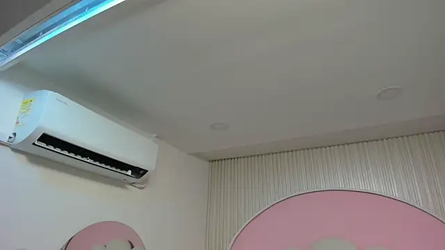 hinata dolly online show from 10/26/25, 08:42