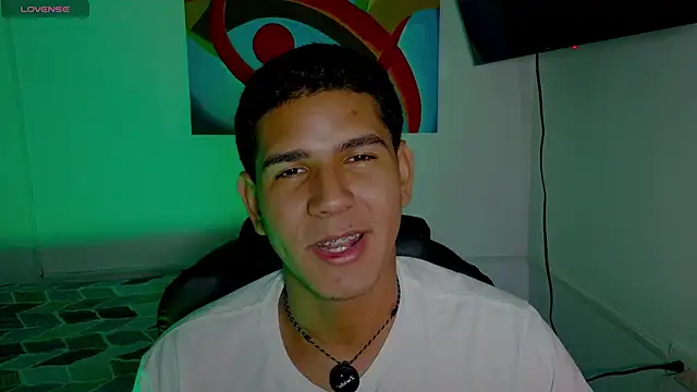 Snapshot of juanacock_1 chatting on 04/09/26, 02:44 juanacock 1 online show from 04/09/26, 02:44