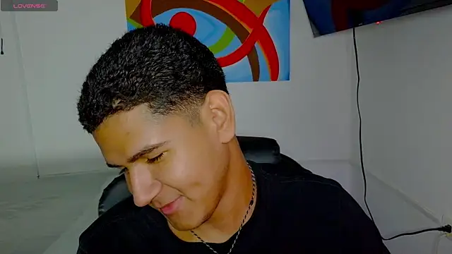 Snapshot of juanacock_1 chatting on 04/19/26, 03:39 juanacock 1 online show from 04/19/26, 03:39