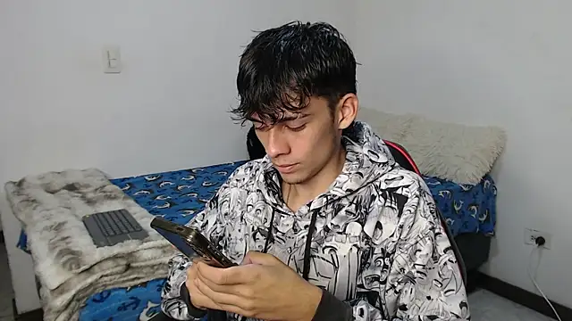 Snapshot of Rimuru17 chatting on 03/13/26, 04:30 Rimuru17 online show from 03/13/26, 04:30