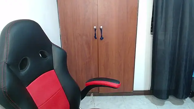 Snapshot of Rimuru17 chatting on 04/12/26, 04:17 Rimuru17 online show from 04/12/26, 04:17