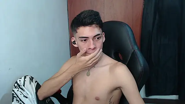 Snapshot of Rimuru17 chatting on 04/19/26, 03:39 Rimuru17 online show from 04/19/26, 03:39