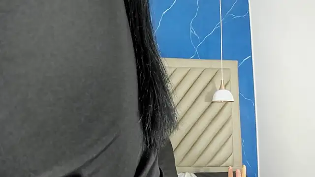 Ibbie drastic online show from 10/16/25, 12:06