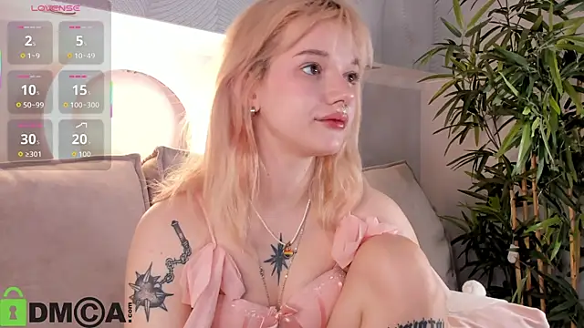 Molly Platt online show from 03/26/26, 09:04