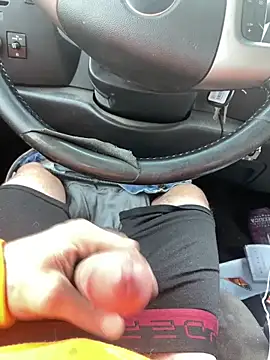 Snapshot of Lilbig_24 chatting on 12/03/25, 03:32 Lilbig 24 online show from 12/03/25, 03:32